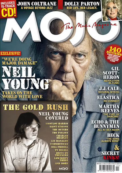 Forside af MOJO med Neil Young i nærbillede og overskriften “We’re Doing Major Damage”. Forsiden omtaler også John Coltrane og Dolly Parton.