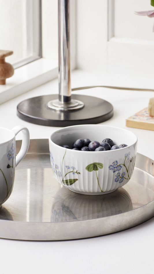 12 nr. af HER&NU & 2 skåle fra Kähler