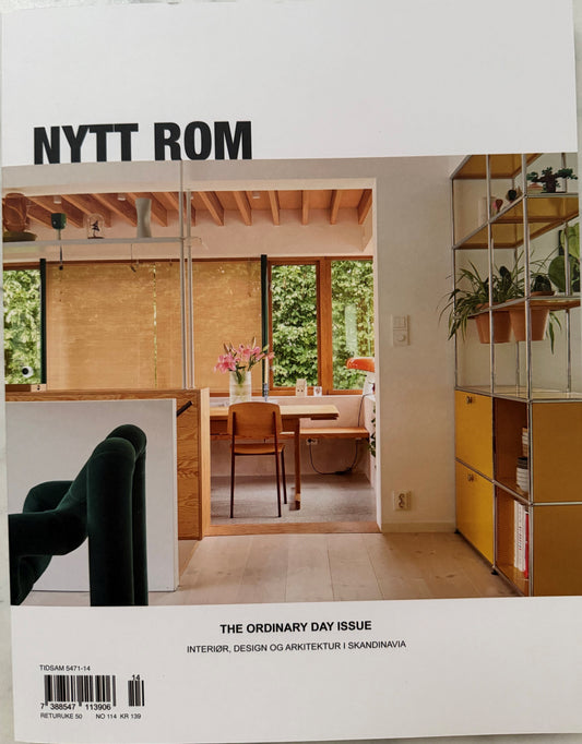 Forsiden af Nytt Rom nr. 114 – The Ordinary Day Issue med lyst boliginteriør, spiseplads og reol med planter.